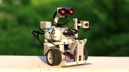【强哥乐高机器人】第二课 搭建一个TriBot