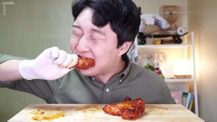 韩国吃播: 大胃王胖哥吃超大碗芝士拉面!