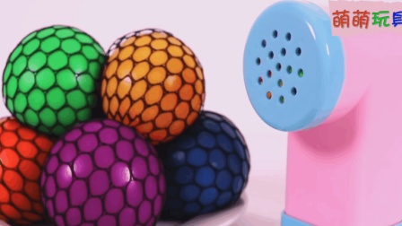 趣味玩具减压发泄葡萄球魔力72变, 比起蛋黄哥发泄球你更喜欢哪个