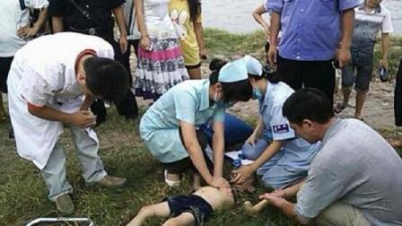 探秘广西巴马长寿村, 127岁的老人还能上山砍