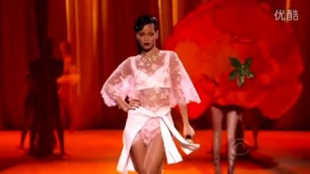 Rihanna蕾哈娜《Fresh Out the Runway》2012年维多利亚的时尚内衣秀