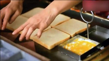 韩国街头的烤吐司芝士鸡蛋火腿三明治, 好实在!
