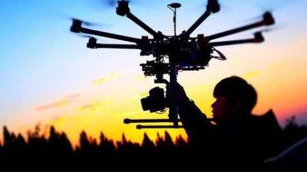 CH明明《10万美金无人机》高端测评: 360度旋转飞翔, 高科技就是牛