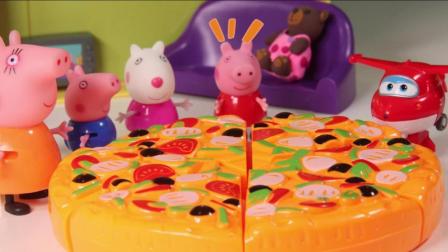 小猪佩奇第4季: 小猪佩奇超级飞侠们都爱吃的披萨 小猪佩奇玩具