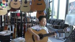 三叶儿童吉他弹唱: 光辉岁月, 自吹口哨间奏版
