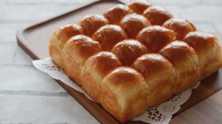 松软蓬松的黄油面包, 适合烘培新手入门级的早餐面包