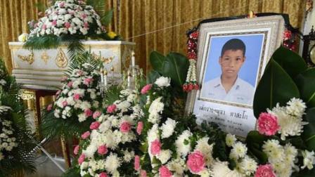 嗅君葩闻 泰国13岁男孩拳击场上遭连续重击身亡