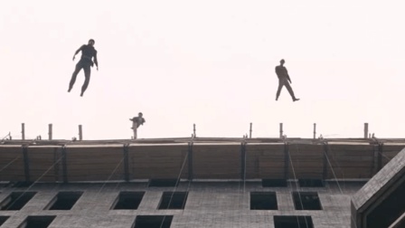 工人们接二连三的跳楼, 无一幸存, 三分钟看完惊悚电影《灭顶之灾》