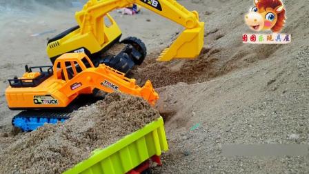 益智儿童工程车挖泥土户外挖沙土欢乐一天的玩具动画