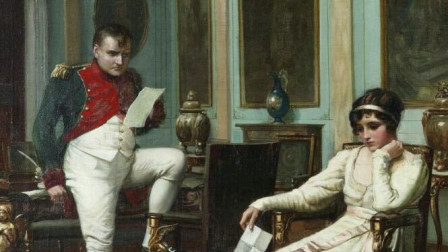 王后嘲笑拿破仑是虫, 最后却自愿充其后宫, 拿破仑给她三字评价