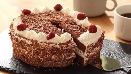 「烘焙教程」教你做甜品店里最贵的蛋糕! 超简单的黑森林蛋糕做法