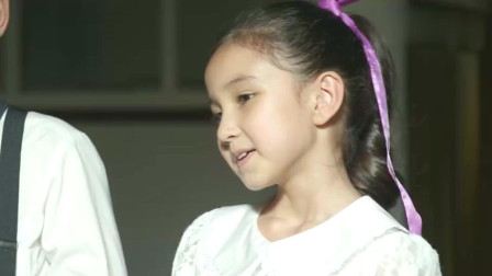 周总理如果有自己的孩子该多幸福, 泰国女孩被照顾的像公主一样
