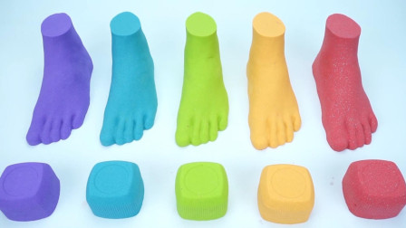 儿童益智玩具-魔力太空沙，五种颜色的小脚丫子，真可爱！