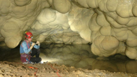 地底世界真的存在吗？考古学家在玛雅古井发现奇怪微生物