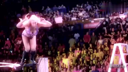 wwe摔跤明星 WWE美女超级明星MV 每一次摔跤比赛都是一场疯狂的派对
