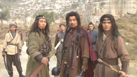 电影版水浒传 混世魔王樊瑞大战赤发鬼刘唐了。