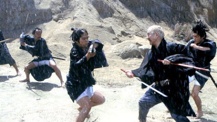 一部经典暴力美学电影，忍者一人单挑众多日本武士，全程刺激过瘾