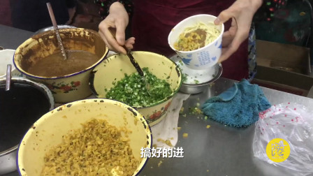 武汉36年面馆，只做热干面一碗4.5元，味道正宗，一到早上就排队
