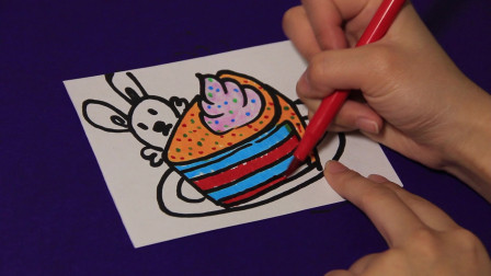 今天要教小朋友画一个造型别致的小兔子蛋糕！