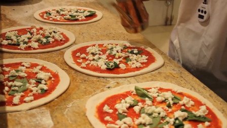 最正宗的披萨，意大利那不勒斯披萨，据说吃过它人生才完美