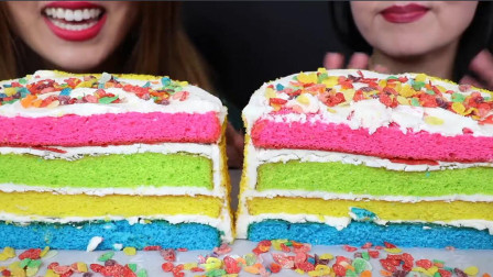 柚子看天下 一个梦幻的彩虹千层蛋糕，口感超级美妙