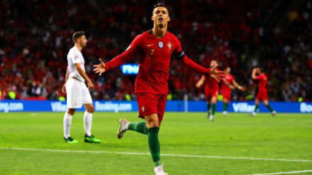 2019欧足联国家联赛: 葡萄牙3-1瑞士, C罗上演帽子戏法