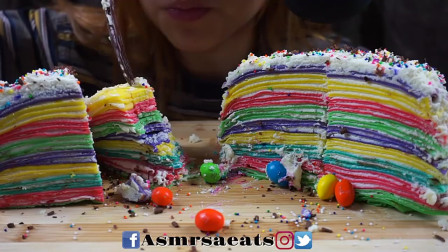 彩虹千层蛋糕，看着好好吃的样子