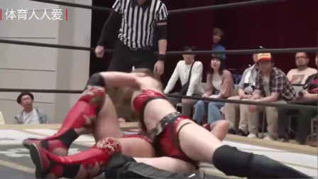 日本女子摔角：看到了没，摔角比赛就是这么残忍，打在身上挺疼吧