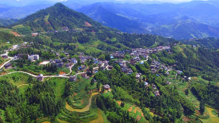 贵州山里的苗族村寨，风景犹如世外桃源，有哪位姑娘愿意嫁到这里