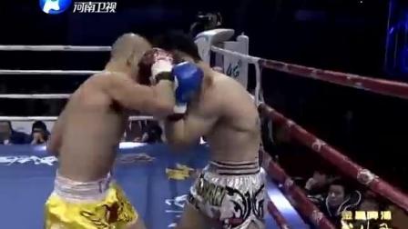 铁英华家乡征战铁拳对拼韩国猛士，欢呼在一次次铁拳重击下变强