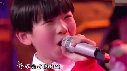杨钰莹遇上对手了，与8岁小男孩同飚高音 ，竟被取笑唱不上去