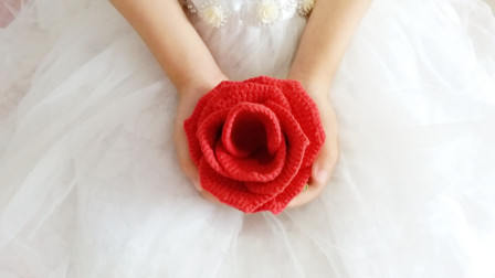七夕情节人如何钩织一朵娇艳的玫瑰花赠予爱人赠予你钩法视频