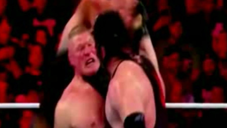 wwe卡恩 WWE黑羊失误 大布急眼真打 凯恩锁喉救场