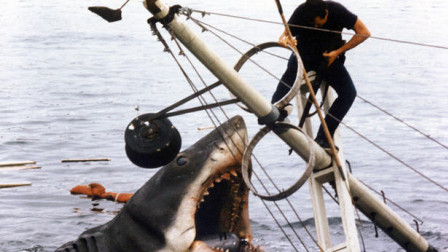 《巨齿鲨》非常惊险刺激的一部电影，逼真的画面让我们真正感受恐惧