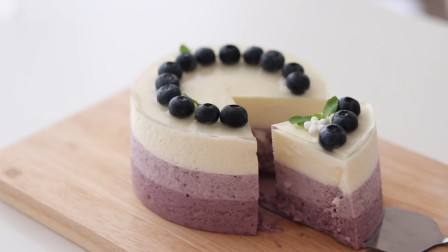 有冰箱就能做的蛋糕，三层蓝莓慕斯蛋糕，这成品看着就胃口大开