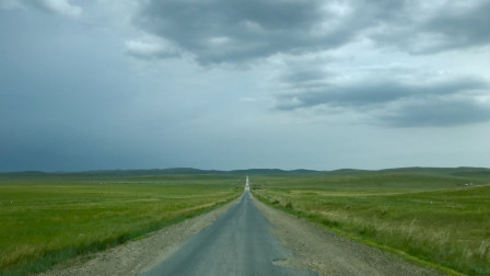 自驾房车到东乌珠穆沁旗开启边境之旅，沿途风景让人心生感叹！