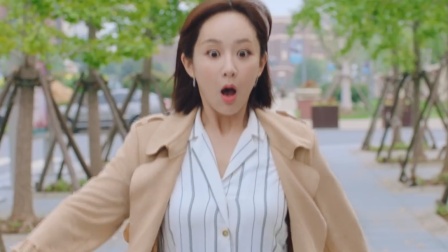 妹子撞见闺蜜男友私会别的女人，为了帮闺蜜出口气，自己差点出事