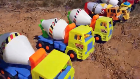儿童工程车总动员 成千上万的挖掘机水泥搅拌车吊车翻斗车消防车推土机