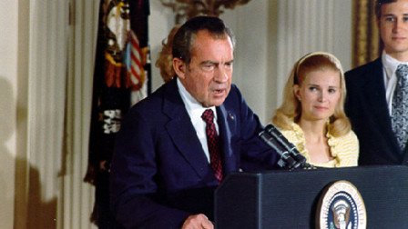 美国总统尼克松晚年自传，对中国留下四大预言，后两个至今没实现