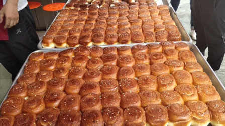 脆皮蜂蜜小面包：香甜松软，甜到你心里