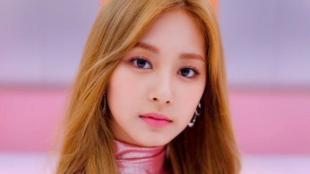 TWICE全新日单MV曝光，闪亮亮的霓虹兔太美腻了吧