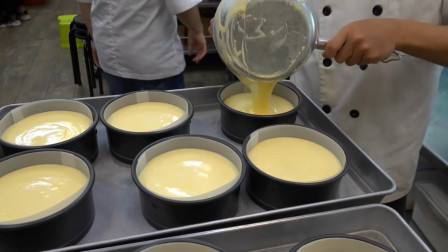 台湾手工制作蓬松的奶酪蛋糕，制作过程卫生健康，蛋糕也特别美味