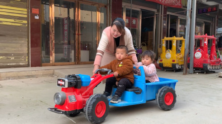 农村媳妇修童车，双胞胎试驾网红拖拉机，为啥没有买？价格合理吗