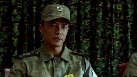 士兵突击：吴哲当场顶撞袁朗，不料袁朗却异常兴奋：我要他了！