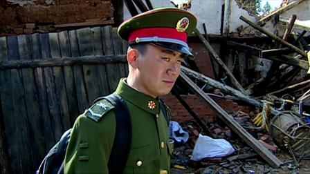 士兵突击：许三多当兵多年回家，怎料打开门，家里却是一片废墟