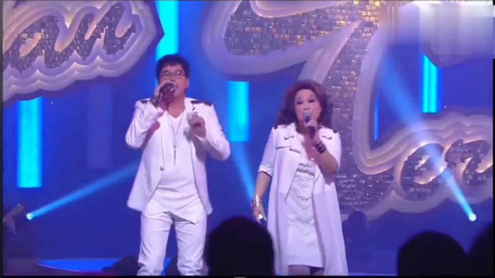 香港：谭咏麟、杜丽莎现场合唱《漫步人生路》《风的季节》好听