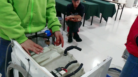 聊城滚筒洗衣机拆卸内筒清洗培训家电清洗小绿人