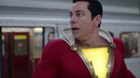 雷霆沙赞:比利获得巫师的力量,竟直接变身了,吓得惊慌失措!