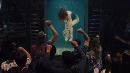 《惊天魔盗团》整片高燃精彩片段，美女关进水箱，被电鳗包围