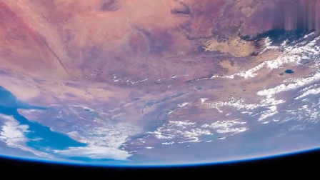 长达10个小时的真实视频：从空间站俯瞰地球全景